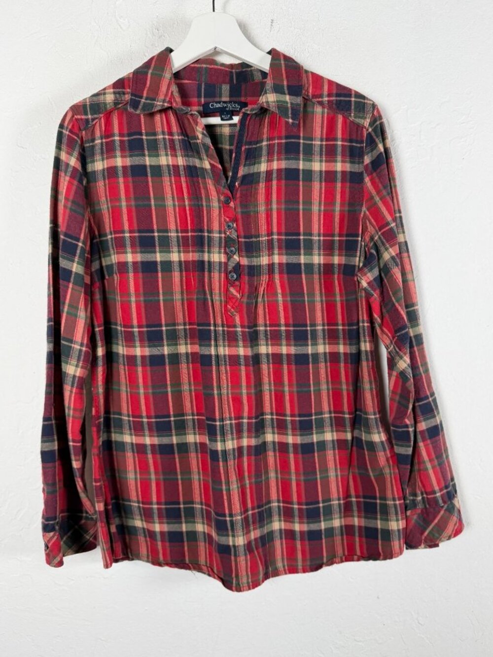 Chadwicks of Boston Plaid Shirt Women Large Red Tartan Henley Flannel Top Blouse